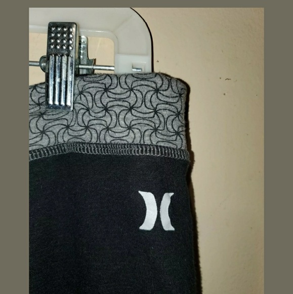 4/$25 Hurley Womens Reversible Sweatpants M/L - Picture 3 of 8